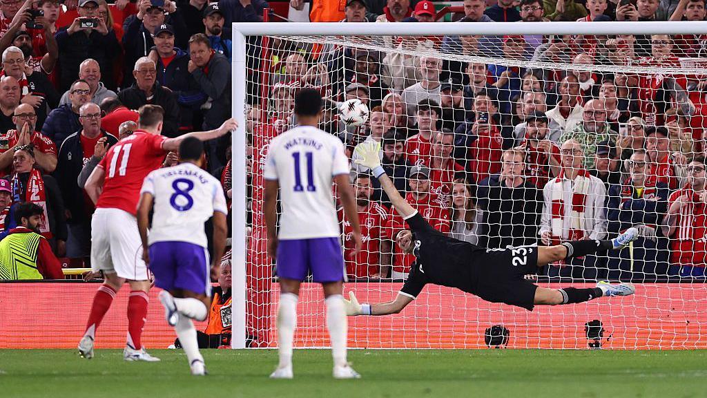Chuy&ecirc;n gia Tony Ansell dự đo&aacute;n Aston Villa vs Nottingham Forest, 2h00 ng&agrave;y 8/5 - Ảnh 1