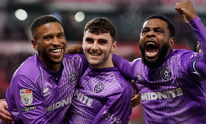 Kèo vàng bóng đá Sheffield United vs Leicester, 00h30 ngày 2/1: The Blades đáng tin