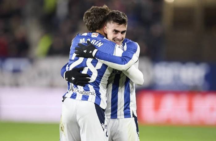 Soi kèo góc Real Sociedad vs Levante, 19h00 ngày 04/04