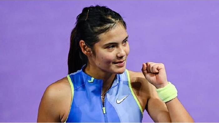 Emma Raducanu lần đầu trở lại top 25 WTA sau 3 năm