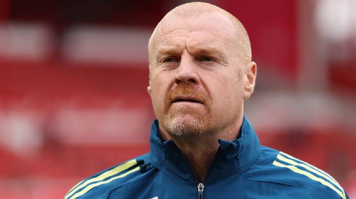 Nottingham Forest sa thải HLV thứ 3 trong mùa giải