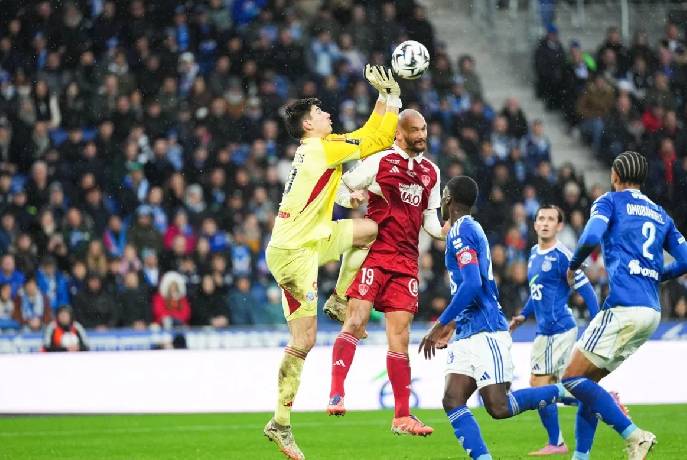 Soi kèo góc Brest vs Strasbourg, 00h00 ngày 14/05