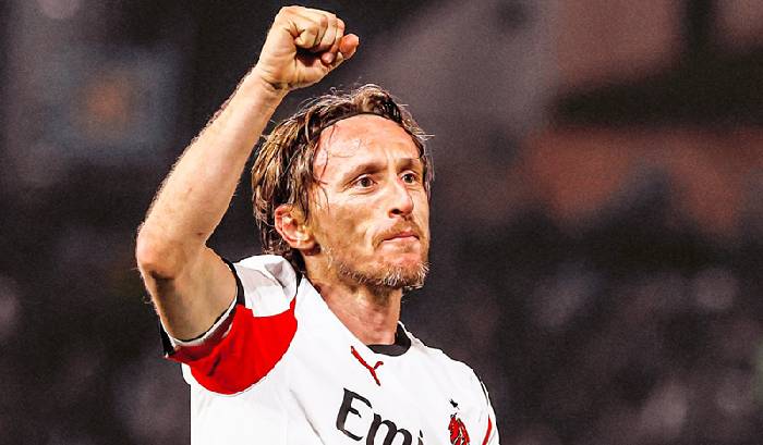 Kèo vàng bóng đá AC Milan vs Como, 02h45 ngày 19/2: Lại thắng