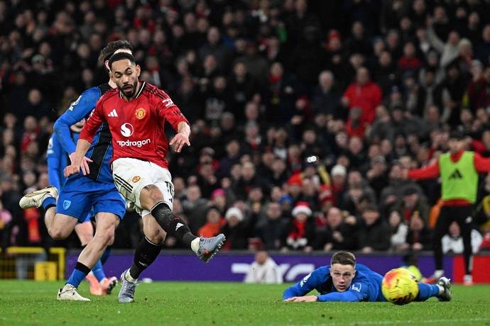 Siêu máy tính dự đoán Bournemouth vs MU, 3h00 ngày 21/3