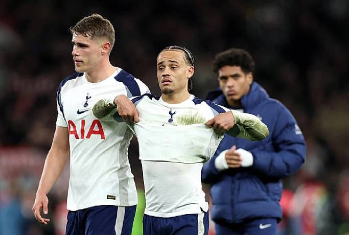 Siêu máy tính dự đoán Tottenham sẽ xuống hạng