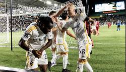 Nhận định, soi kèo LA Galaxy vs Sporting Kansas City, 08h30 ngày 15/3: Galaxy đi vào quỹ đạo
